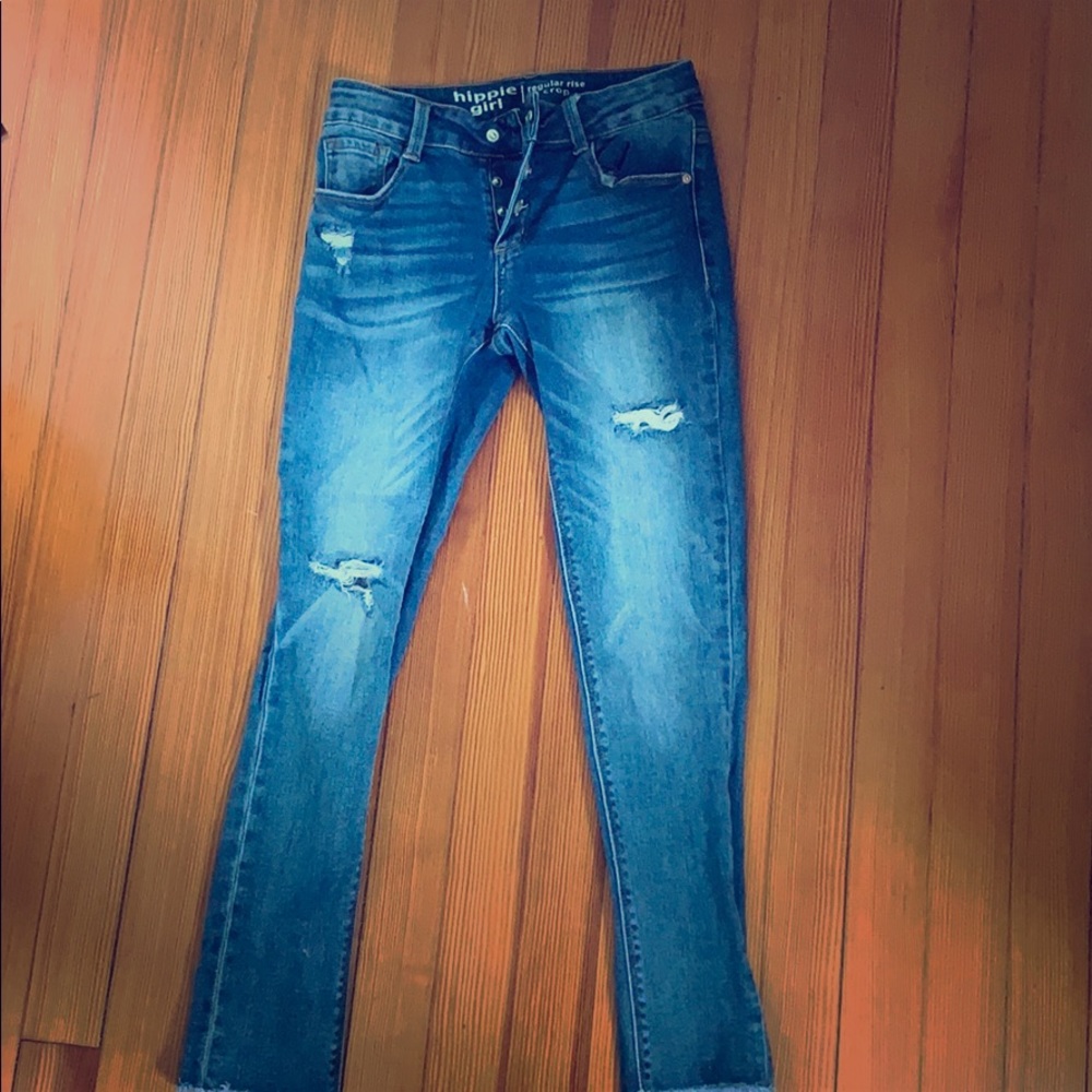 High waisted ripped jeans